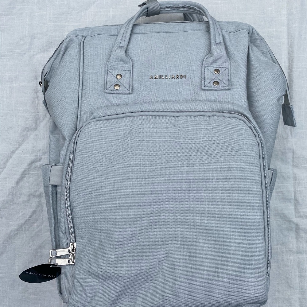 AMILLIARDI Diaper Bag Backpack in Light Grey NEW - Picture 7 of 7